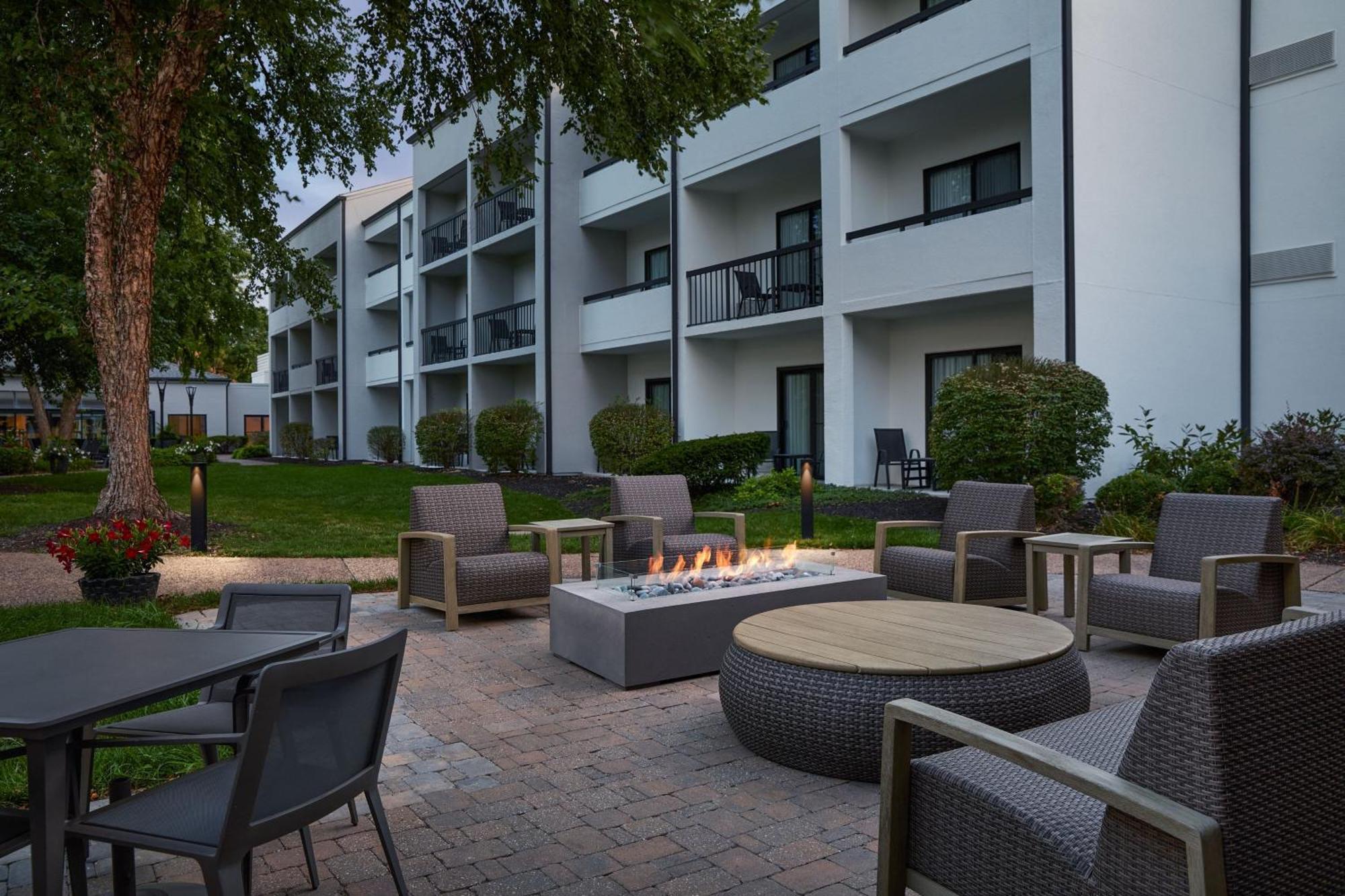 Courtyard Kansas City Overland Park/Metcalf, South Of College Boulevard Exterior foto